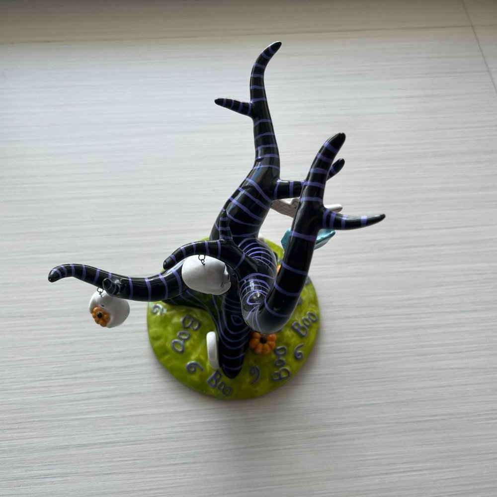 Halloween Decor - Picture 4 of 16